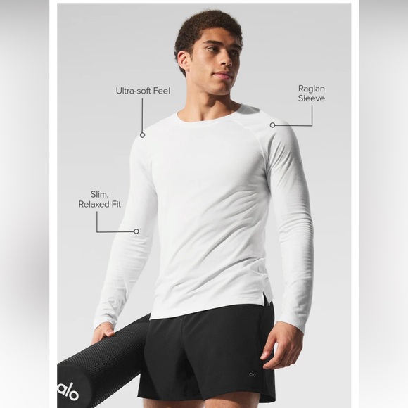 ALO Yoga Activewear Triumph Long Sleeve Tshirt in White Mens Size XL - Picture 2 of 13